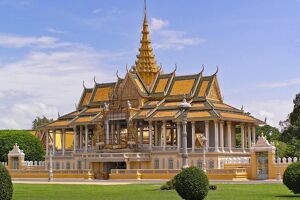 Phnom Penh History Travel Guide: Cultural Insights, Costs & Eco-Tours